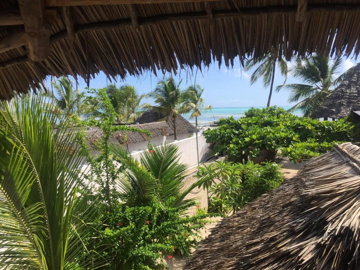 Bahari Beach Bungalows ジャンビアニ エクステリア 写真